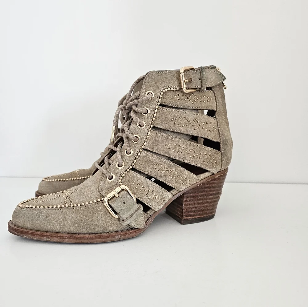 Coach Paisley Bootie Beige Suede Cutouts Studded Fleur De Lys Size 8